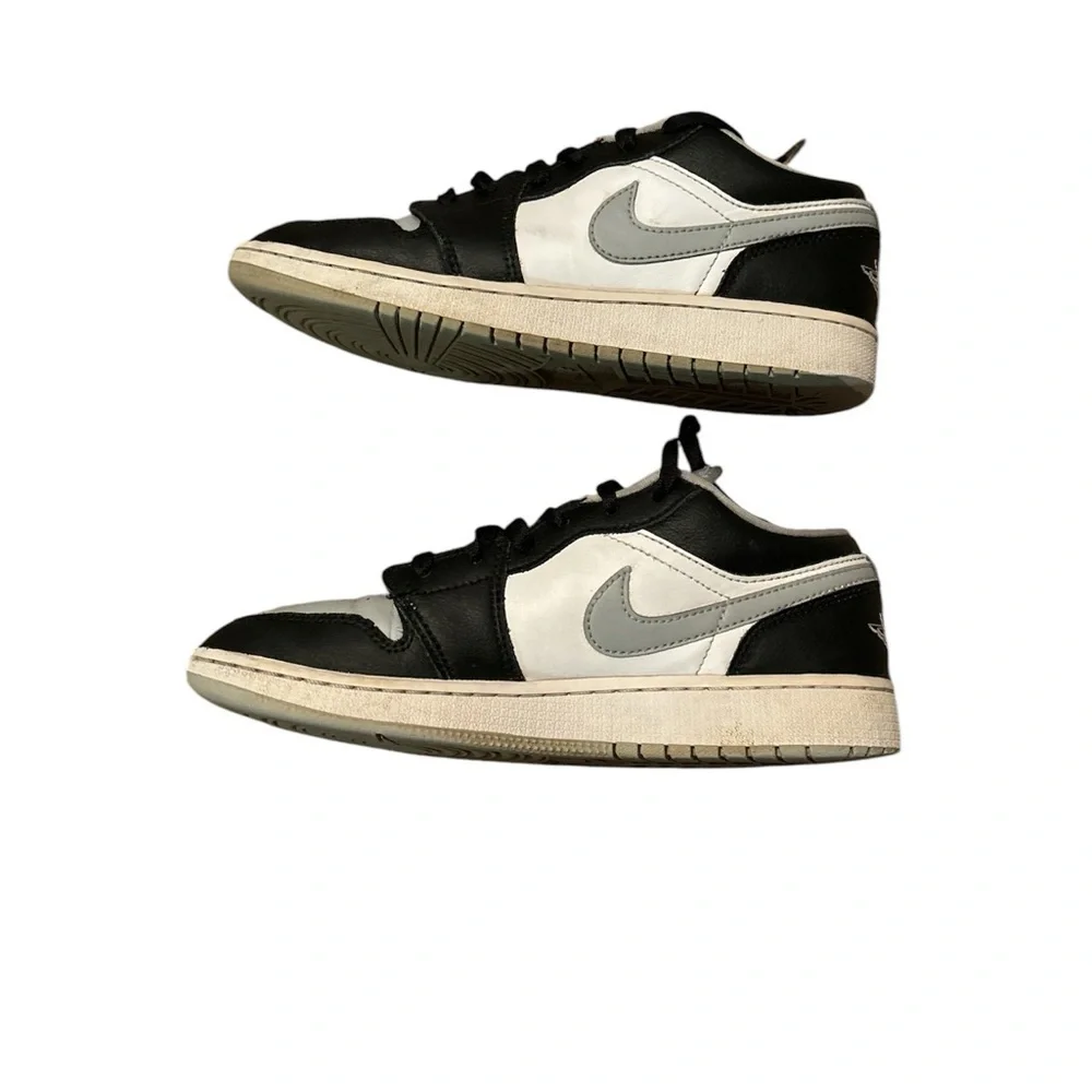NIKE AIR JORDAN 1 RETRO LOW SMOKE GREY Sneakers
